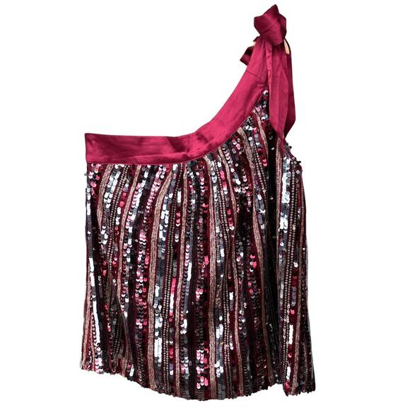 NWT‎ Savanna Jane Jamie One Shoulder Red and Silver Sequined Top Size Small - Picture 1 of 4